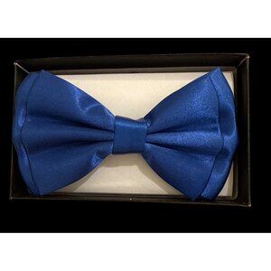 Elegant Pre-Tied Royal Blue Satin Bow Tie With Adjustable Strap